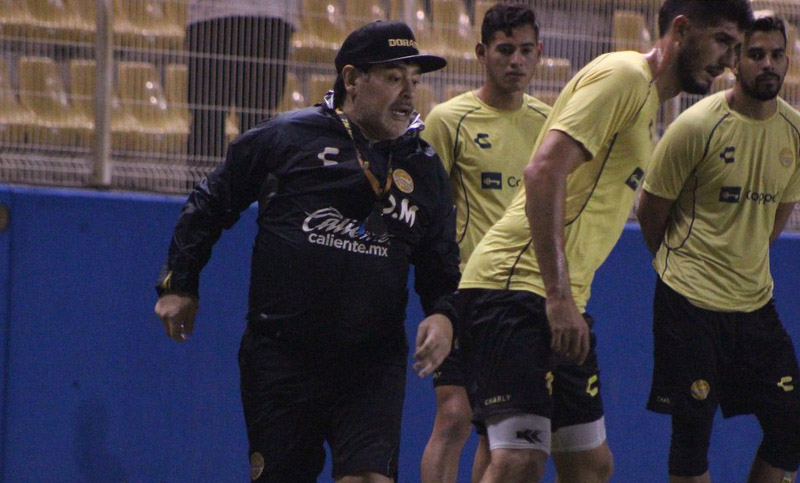 Maradona ponderó al Tata Martino y dijo que Scaloni no puede dirigir la selección