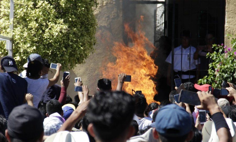 ‘Fake news’ en México: cómo un mensaje de WhatsApp llevó a un pequeño pueblo a quemar vivos a dos hombres inocentes