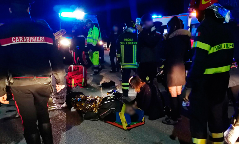 Al menos seis muertos y decenas de heridos en estampida en una discoteca de Italia