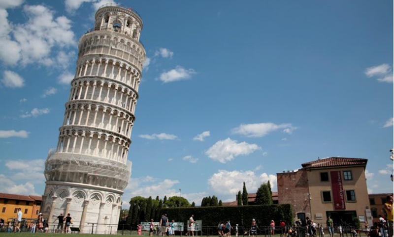 La Torre de Pisa, cada vez menos inclinada