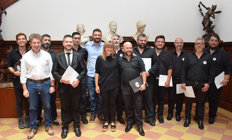 El Concejo otorgó un reconocimiento al primer coro de hombres gays de Rosario