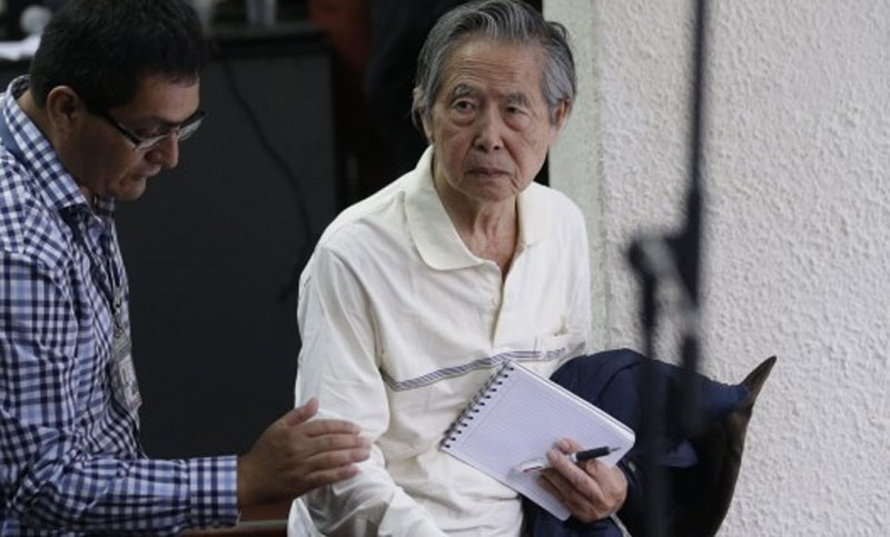 Alberto Fujimori sufre obstrucción arterial y evalúan operarlo