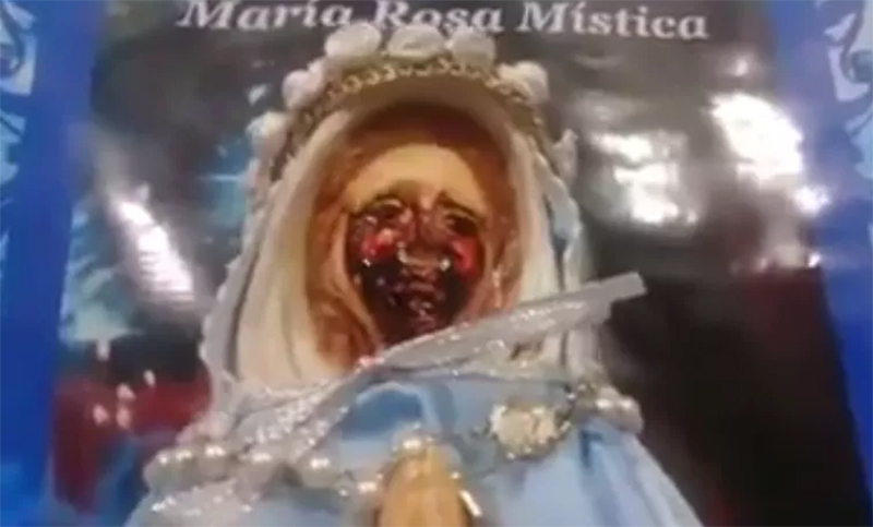 Lo hizo de nuevo: la Virgen de la Rosa Mística volvió a “llorar sangre”