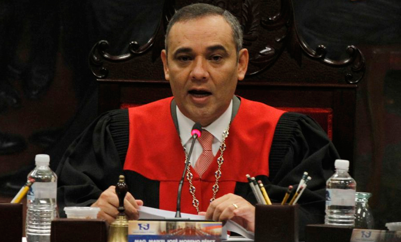 Magistrado del máximo tribunal de Venezuela deserta y huye al exterior