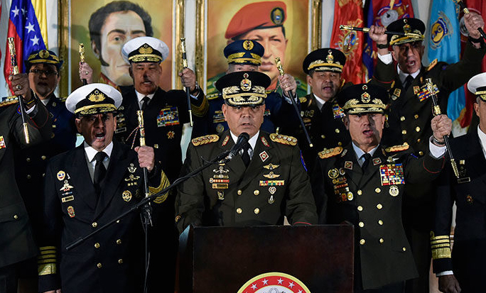 Venezuela: el Tribunal Supremo de Justicia y el Ejército respaldaron a Maduro