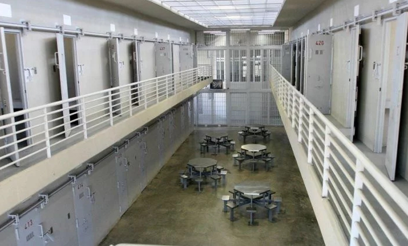 Incautaron más de 60 teléfonos celulares en la cárcel donde están detenidos “Los Monos”