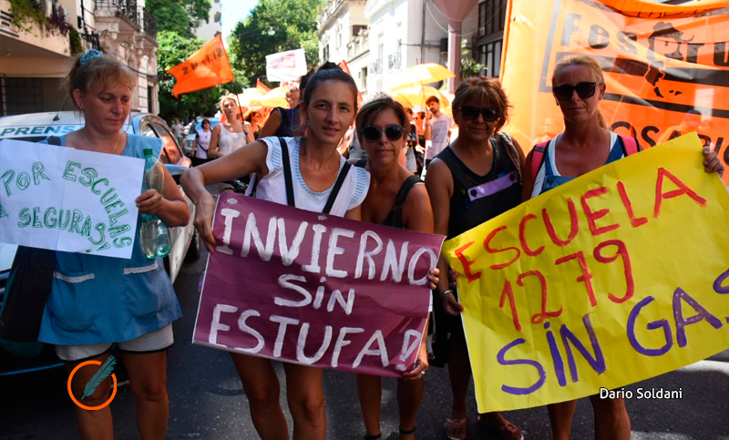 ATE, Siprus y Amsafe Rosario marcharon por la recomposición salarial