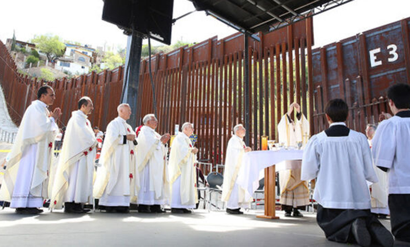 Obispos y sacerdotes de México y EEUU se unen en contra de Trump