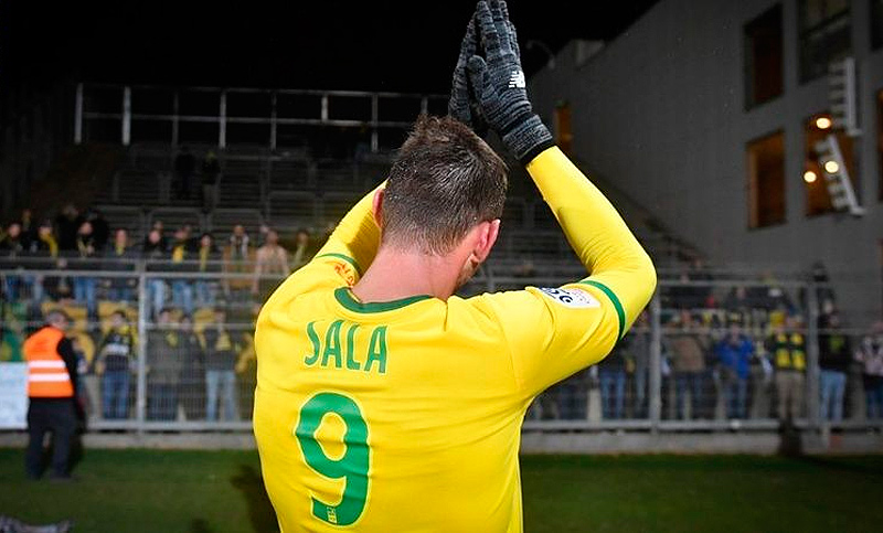 Nantes retira el número 9 de su camiseta en homenaje a Emiliano Sala