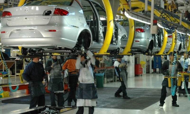 Fiat suspende a casi 2.000 trabajadores
