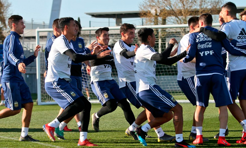 La selección argentina realizó su última práctica en Madrid