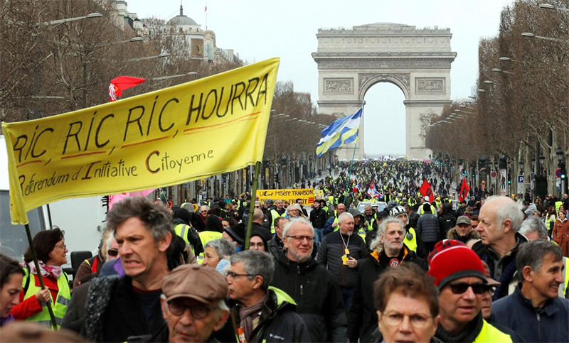 Los ‘chalecos amarillos’ tomaron las calles de París en su 18ª semana de protesta