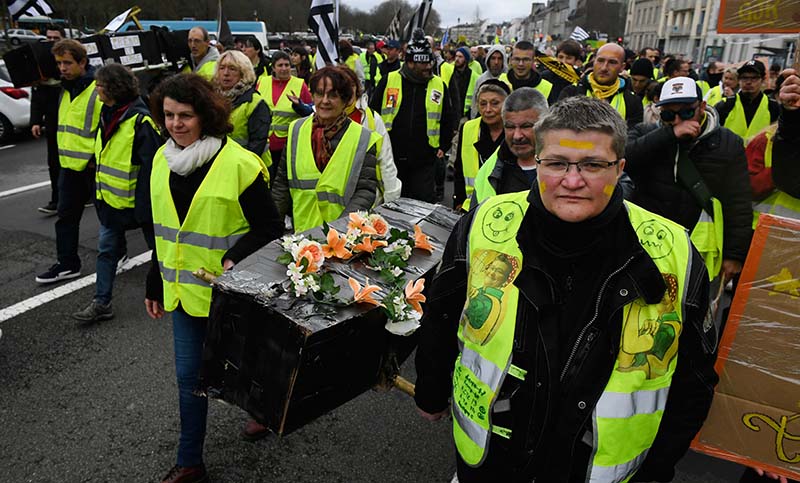 Algunas divisiones en el “acto definitivo” de los chalecos amarillos en Francia
