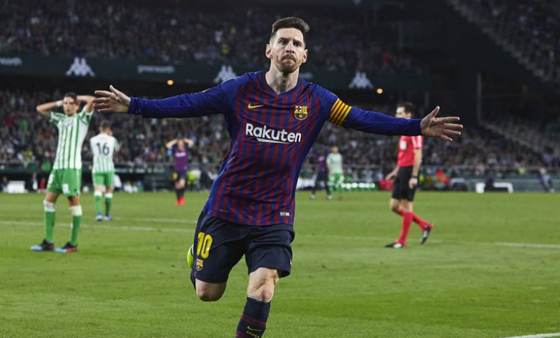 Messi hizo un triplete para la victoria de Barcelona sobre Betis