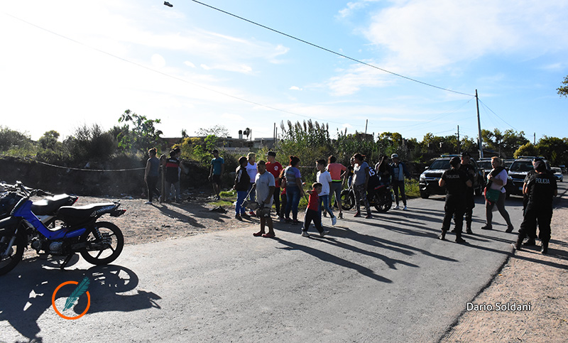 Tras un macabro hallazgo, vecinos de barrio Godoy pidieron que la municipalidad limpie el terreno