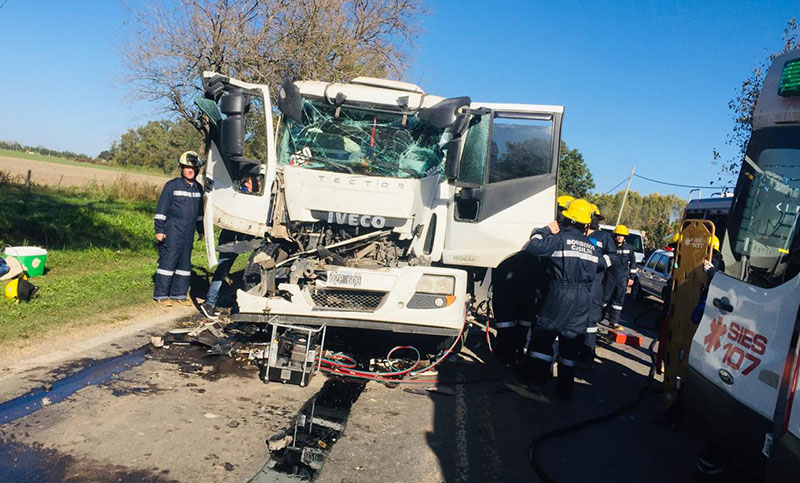 Un violento choque entre dos camiones se produjo a la altura de Casilda