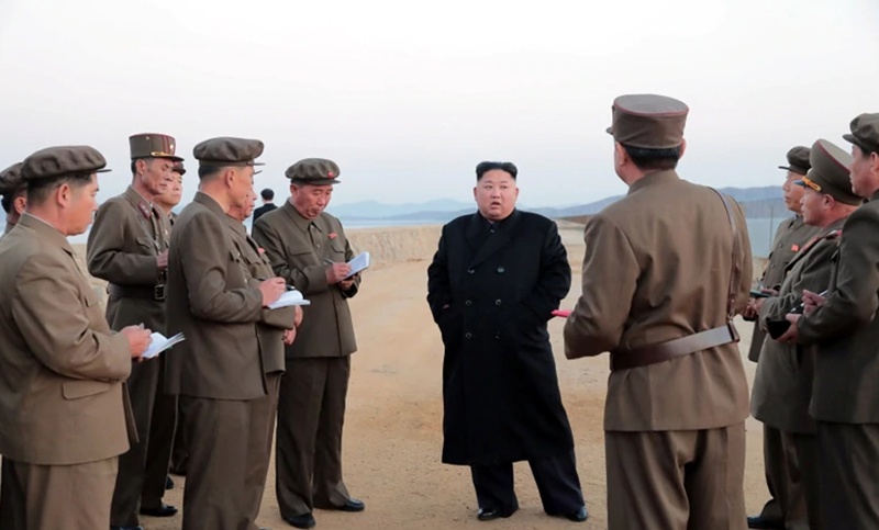 Corea del Norte confirmó que Kim Jong Un supervisó un ensayo militar