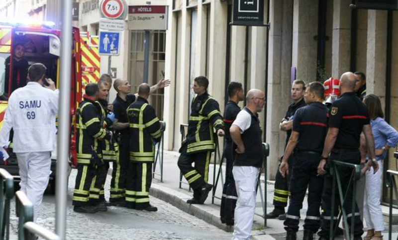 Una explosión en el centro de Lyon dejó a trece personas heridas