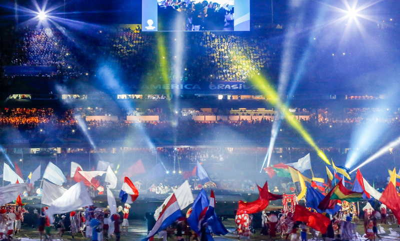 La Copa América se puso en marcha con una inauguración espectacular