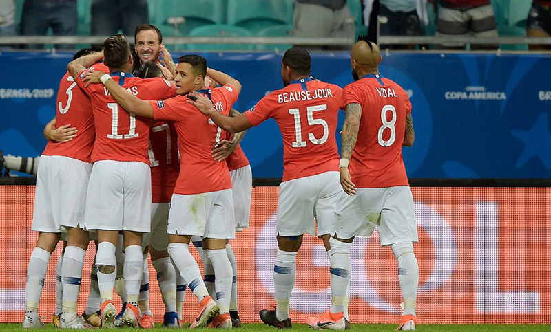 Chile sumó otra victoria y clasificó a los cuartos de final de la copa