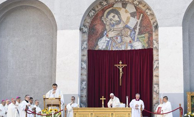 Francisco criticó «la arrogancia y la ambición» durante la misa de Corpus Christi