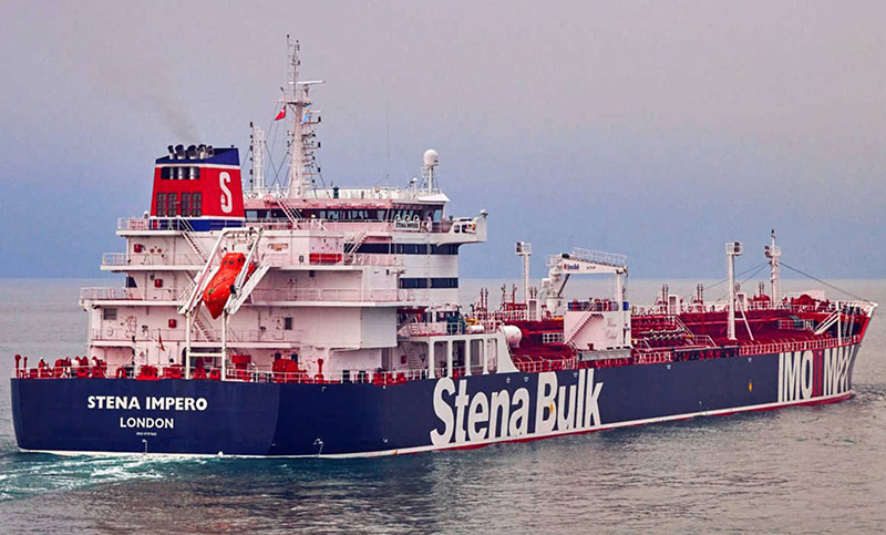 Irán anunció que capturó a un buque petrolero británico por «violar la ley»