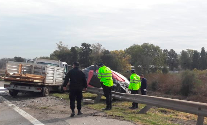 La mujer que murió tras chocar en la autopista Rosario – Santa Fe estaba embarazada 