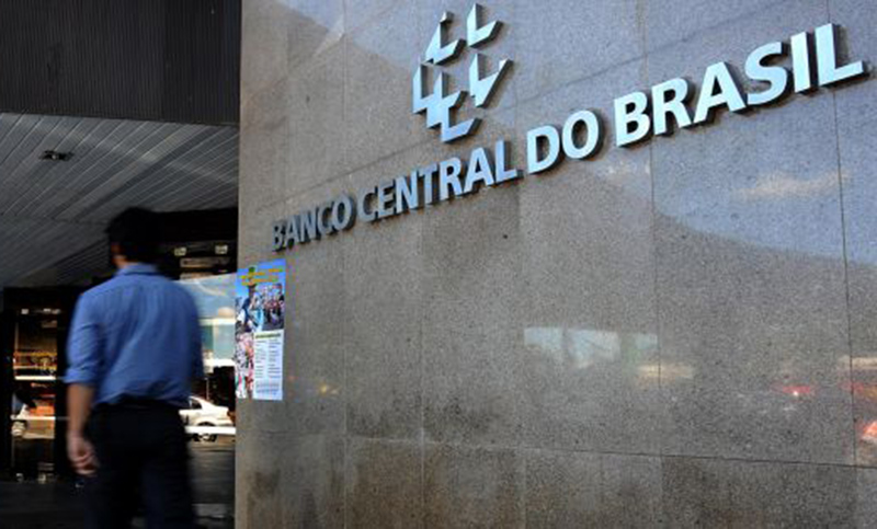 El Banco Central de Brasil recortó su tasa y es 10 veces menor que la argentina