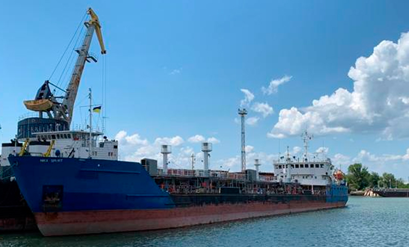 Ucrania anunció la captura de un petrolero ruso y se vuelve a tensar la relación