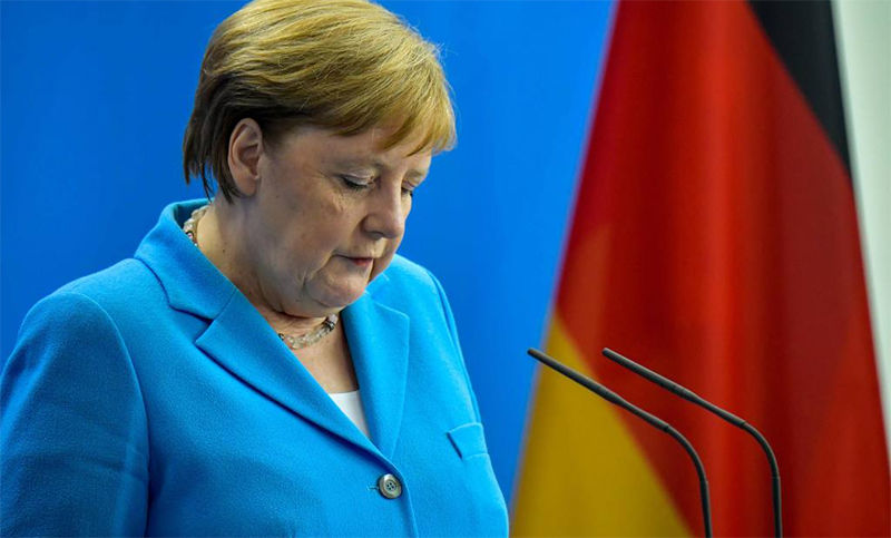 Merkel llama a los alemanes a resistir a la ultraderecha en aniversario del atentado contra Hitler