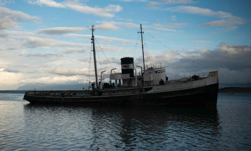 Será recuperado un buque que se encuentra varado desde hace 65 años