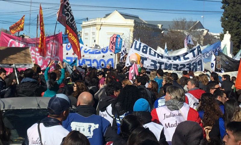 Gremio patagónico advirtió que la crisis se profundiza en Chubut