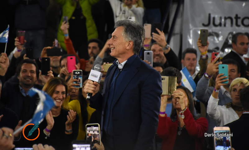Macri encabeza uno de sus cierres de campaña en Córdoba