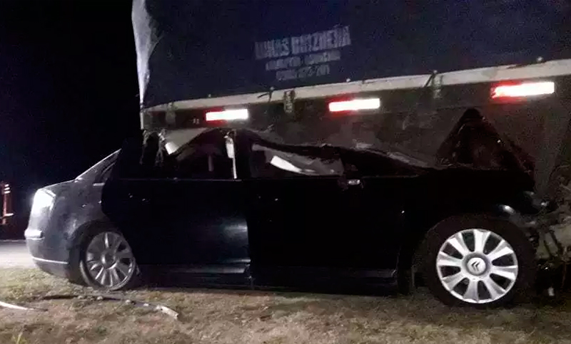 Autopista Rosario – Santa Fe: un conductor falleció al estrellarse contra un camión