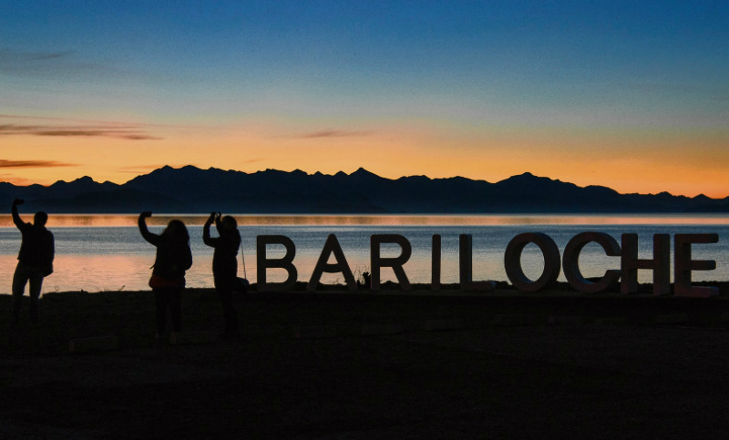Más de mil estudiantes afectados de gastroenterocolitis durante su viaje a Bariloche