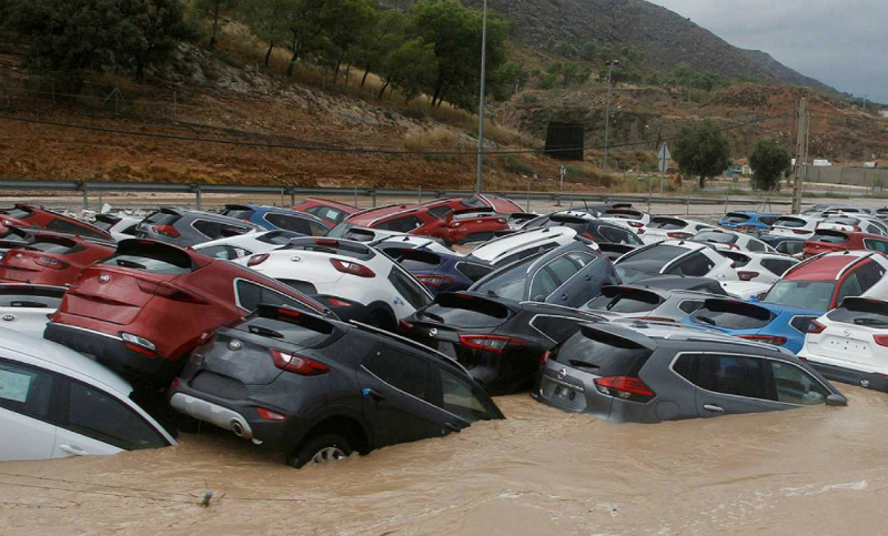 Dos muertos a raíz de lluvias intensas en Valencia