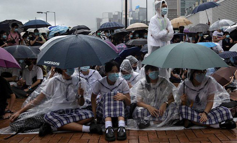 Las protestas en Hong Kong se trasladaron a las aulas con una huelga estudiantil