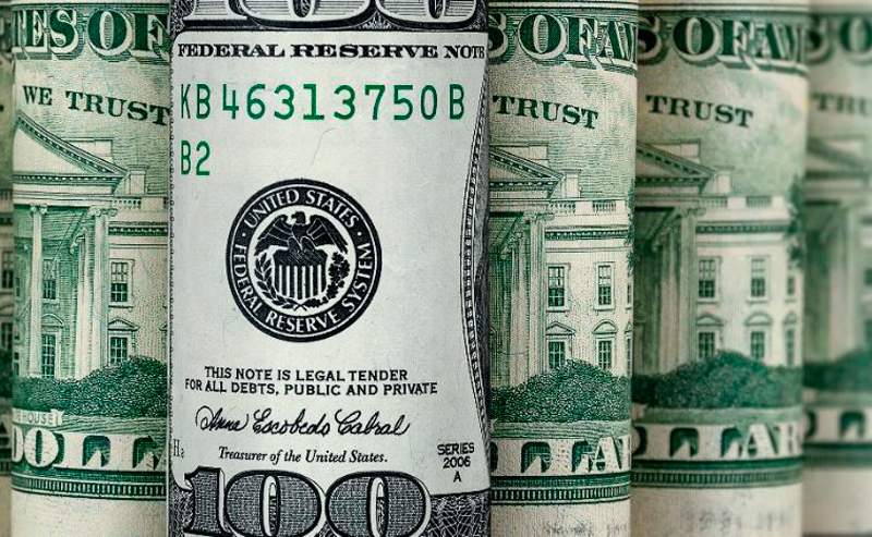 El dólar retrocedió y cerró a $59,07