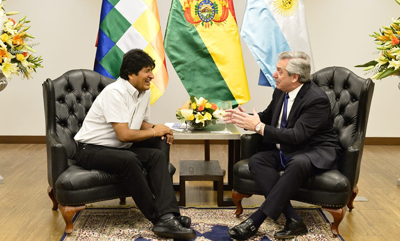 Alberto Fernández se reunió con Evo Morales en Bolivia y hablaron de «integración regional»