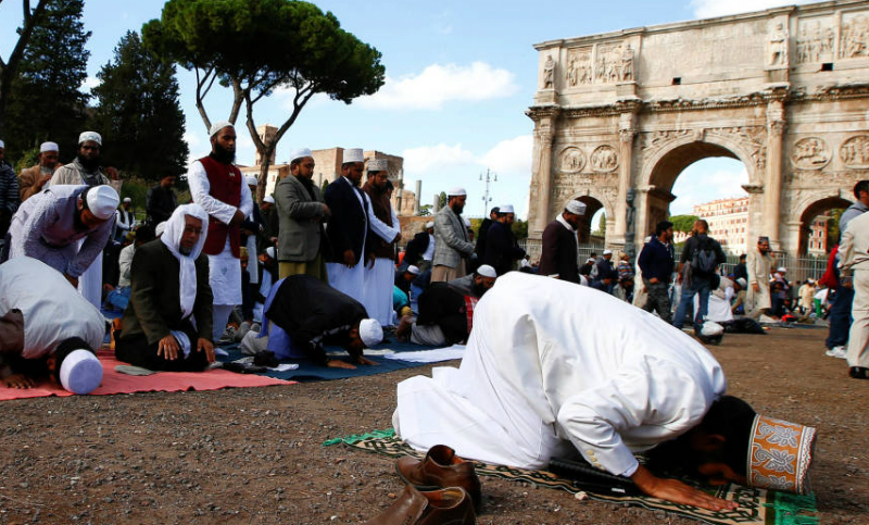 Crece la población musulmana en Italia