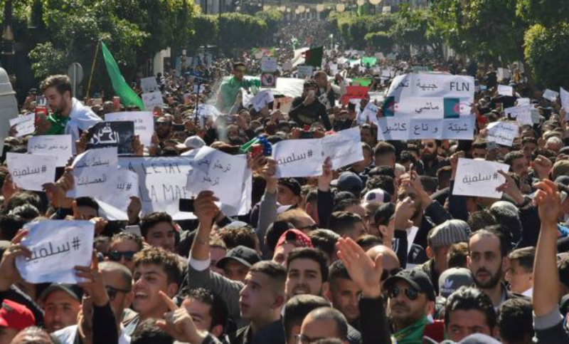 Argelia: las manifestaciones contra el poder continúan por 33º viernes consecutivo