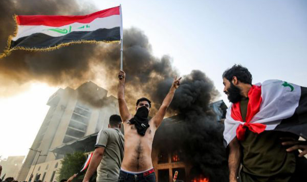 Represión policial en Irak asesinó a 12 manifestantes e hirió a otros 700