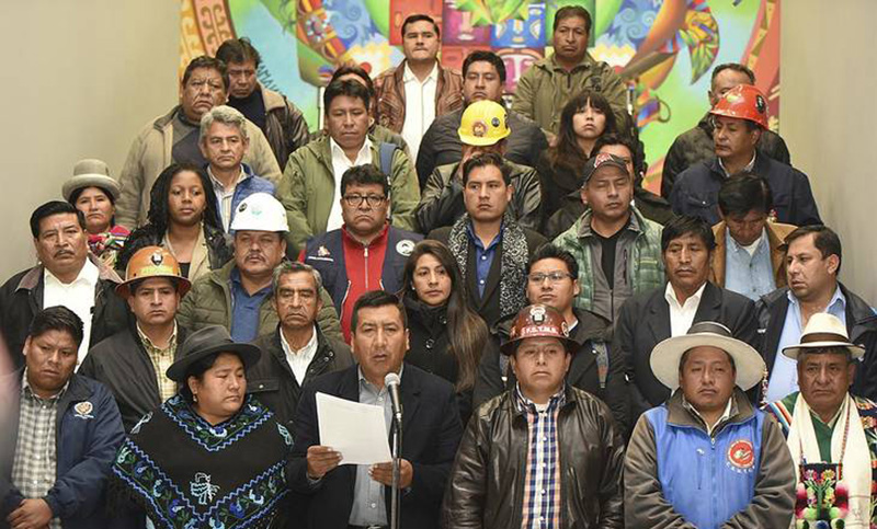 Organizaciones sociales y sindicatos respaldaron a Evo Morales 