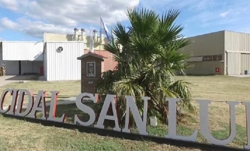 Cerró la fábrica de preservativos y bombuchas en San Luis: 65 despedidos