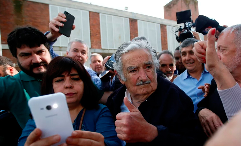 Pasado el mediodía, votaron los principales candidatos presidenciales de Uruguay