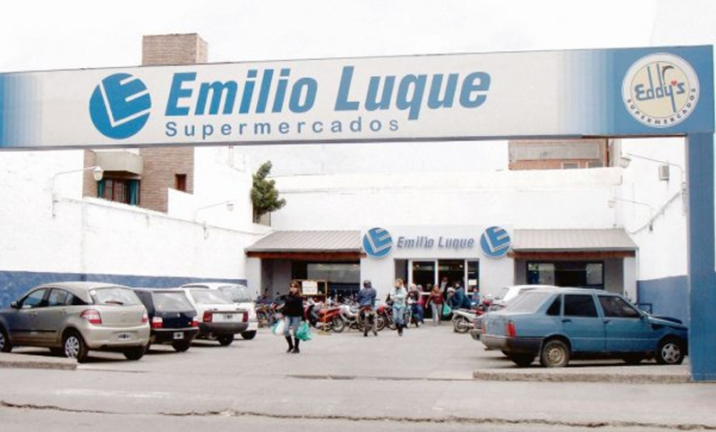 Cadena de supermercados tucumana cerró sus sucursales y despidió a 1.200 empleados