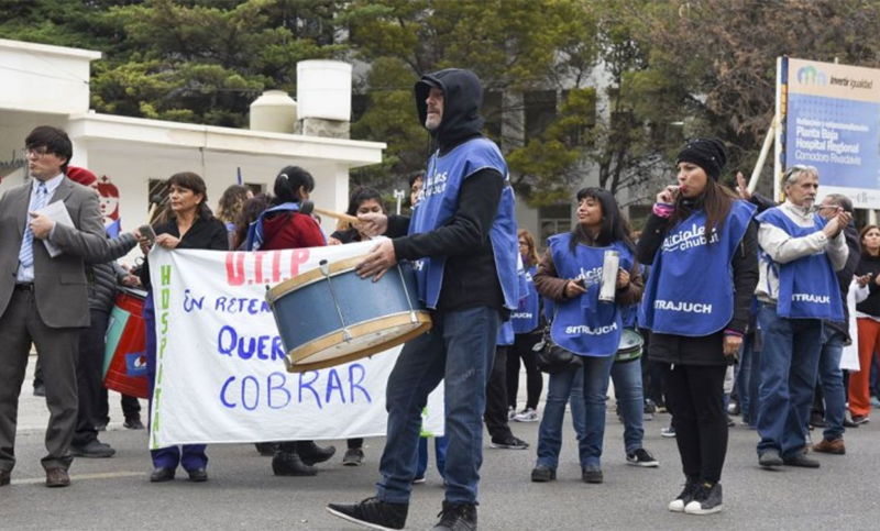 Poder Judicial de Chubut no descontará días de paro a trabajadores de la Justicia y el Gobierno lo cruzó