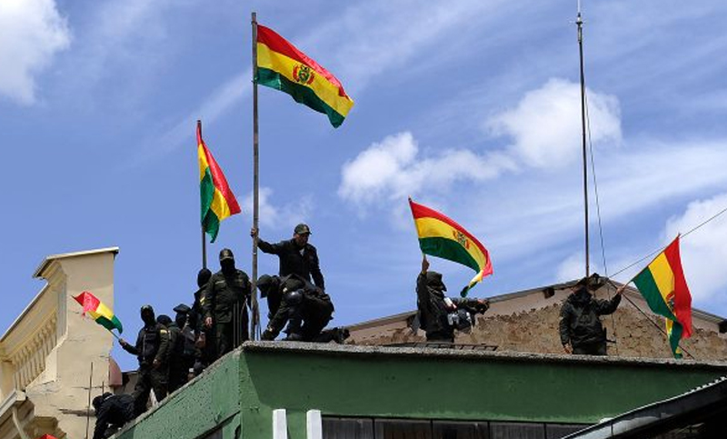 Golpe de Estado, caos social y dictadura: los últimos diez días en Bolivia