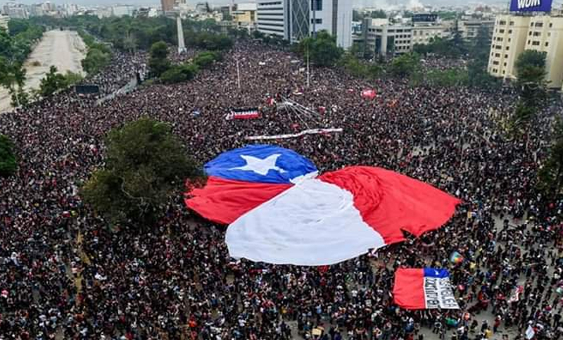 Continúan las protestas en Chile, a un mes del estallido social