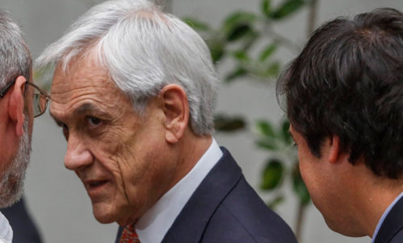 Se desploma la aprobación de Piñera y crece la popularidad de movilizaciones en Chile